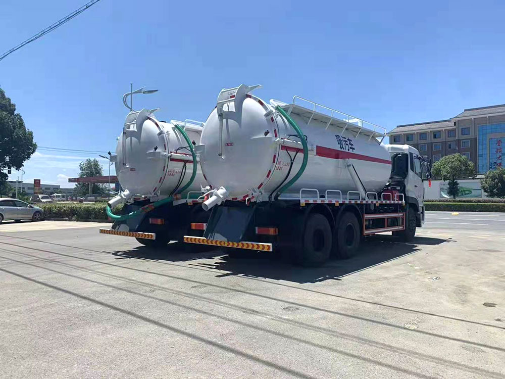 【16立方】東風(fēng)天龍吸污車(chē)